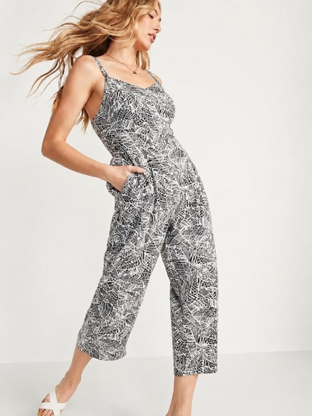 Old Navy Palm Leaf Print Cami Wide Leg Jumpsuit Black White L